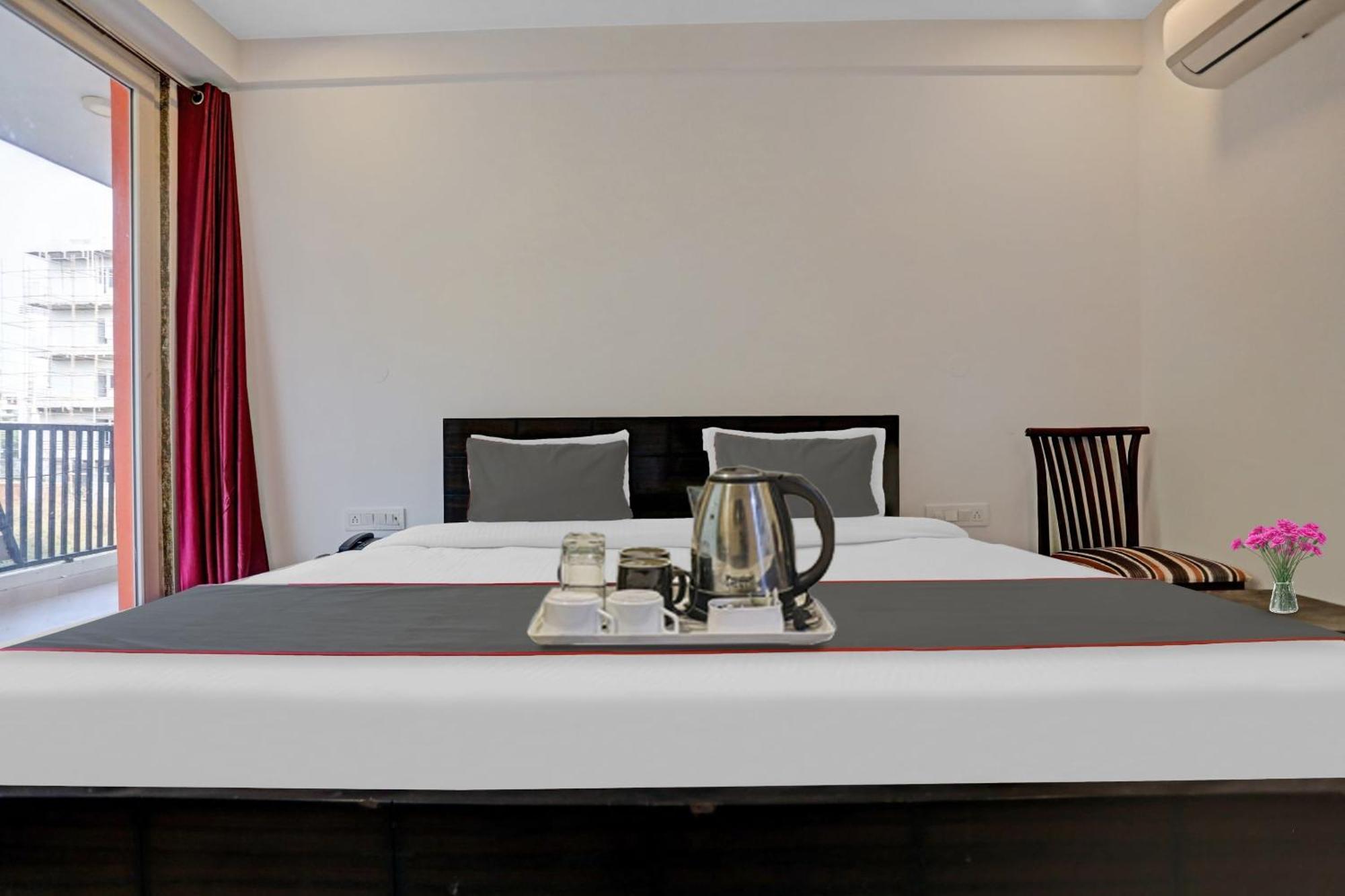 Hotel O The Grand Palm Gurgaon Dış mekan fotoğraf
